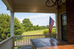 Golf Views, Porch Vibes, 3mi to Broadway!